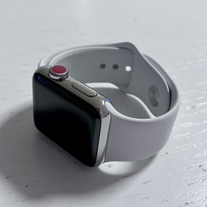 Apple Watch Series 3 GPS+Cellularモデル 38mm MR1N2J/A 16GB