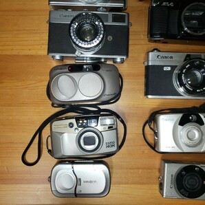 0031 総重量10562ｇ カメラおまとめジャンク品 フィルムカメラ Canon Nikon FUJICA MINOLTA KONICA PENTAX コンパクトカメラの画像4