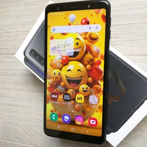 Galaxy A7 6インチ メモリー4GB ストレージ64GB ブラック 楽天モバイル