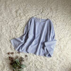 ① world Smart pink stripe flair sleeve pull over blouse blue large size 40