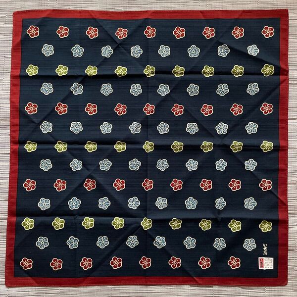 【未使用・シール付き】いせ辰 小風呂敷 (梅紺・50cm) 綿シャンタン