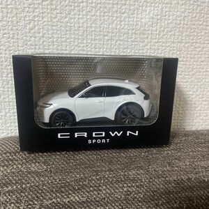 クラウンスポーツ プルバックカー ホワイト【新品未開封】