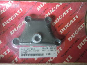  Ducati 748 916 996 SPS (1998-99)? rocker shaft cover center cover (24710053BA) DUCATI