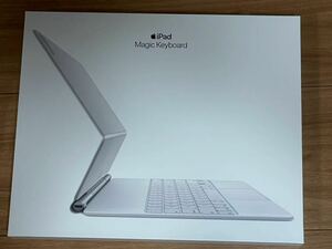 Magic Keyboard ホワイト / iPad Pro 12.9インチ 第3世代 第4世代 第5世代用 / 英語版 /Apple 純正品 / 箱付き