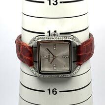 239 FURLA フルラ レディース 腕時計 新品電池交換済 クオーツ式 人気 希少 ビンテージ レトロ アンティーク_画像6