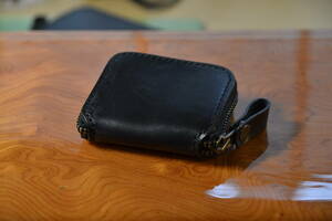  black cow leather coin case middle size 
