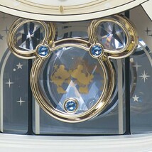セイコー ディズニー ミッキー&フレンズ 電波時計 壁掛け時計 FW579W 飾り振り子 白パール ホワイト アナログ_画像2