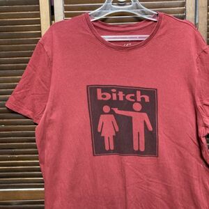 1スタ 再落無し AGON 赤 ストリート Tシャツ ビッチ bitch 拳銃 棒人間 90s 00s ビンテージ アメリカ 古着 ベール 卸 仕入れ