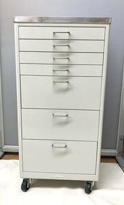 [ medical care * tooth .] medical care for cabinet dental cabinet . under cabinet with casters .2[ used * present condition goods ]