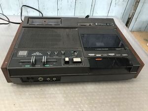 昭和レトロ ステレオ カセットテープレコーダー HITACHI OSQR-1700 OSQR-LL カセットデッキ ジャンク（100s）