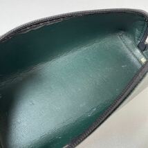 G◎ LOUIS VUITTON ルイヴィトン M30324 ペンケース 筆箱 ペン入れ 小物入れ メンズ レディース エピセア キズ汚れ有り_画像9