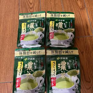 計4袋　伊藤園 お～いお茶 濃い茶 さらさら抹茶入り緑茶 40g x 4袋