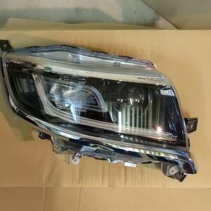  Suzuki Spacia custom right head light MK53S