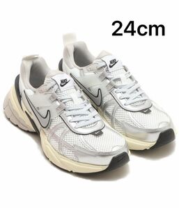 希少完売　NIKE W V2K RUN ナイキ ウィメンズ V2K ラン 24cm