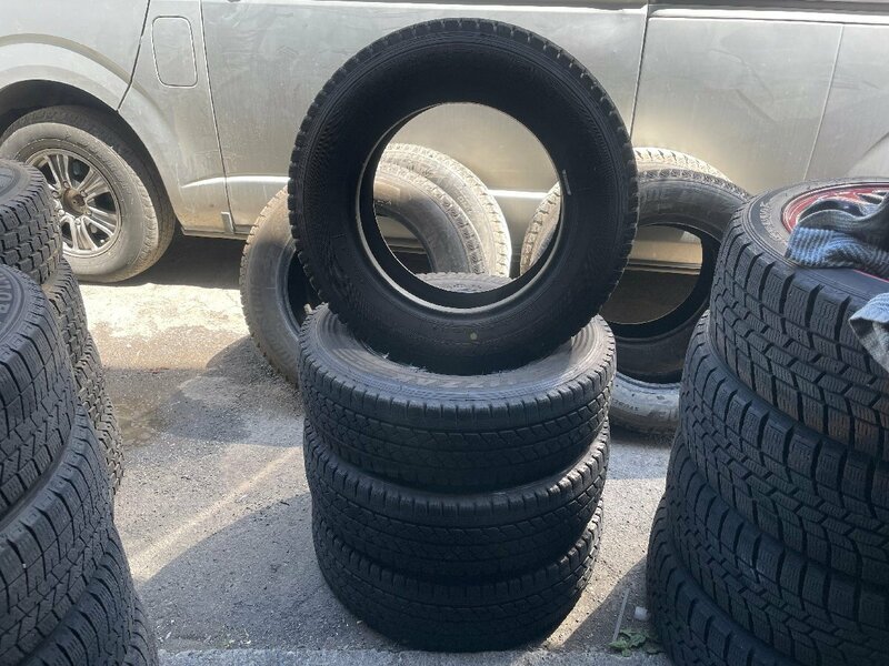 195/70R15 BRIDGESTONE BLIZZAK VL1 2019年製 スタッドレスタイヤ 4本セット K