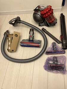 【中古美品】【送料無料】dyson ダイソン 掃除機 Ball Fluffy+ CY24 キャニスター型 サイクロン クリーナー 