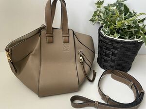 ロエベ　LOEWE loewe ハンモック　スモール　サンド　ショルダーバッグ　ハンドバッグ　2way 本革　グレー　ソフトグレインカーフカーフ