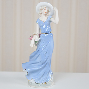 【アウトレット】陶器 オブジェ エレガントレディー 置物 人形 貴婦人 レディ ヨーロピアン インテリア雑貨