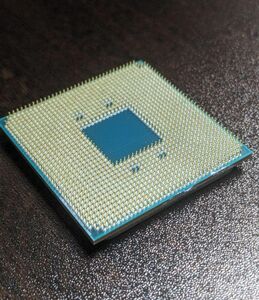 AMD Ryzen 7 3700X 動作確認済　本体のみ