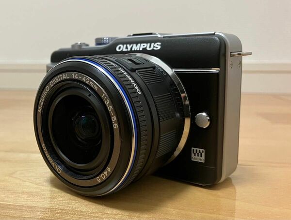 オリンパス ペン　OLYMPUS PEN E-PL1 ミラーレス一眼カメラ　ブラック