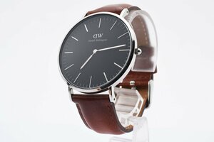 美品 ダニエルウェリントン ラウンド シルバー クォーツ メンズ 腕時計 DanielWellington