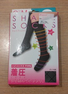 《新品》レディース シェイプソックス S-Mサイズ ブラック ダイヤ柄 着圧 むくみ取り ハイソックス 3