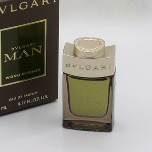  free shipping ] unused BVLGARY man wood essence 5ml Mini perfume * BVLGARY man wood essence * BVLGARY man * BVLGARY men *BVLGARI
