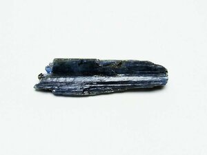 誠安◆天然石最高級品カイヤナイト原石[T699-2038]