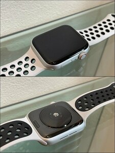 ★美品【Apple Watch Nike SE（GPSモデル）- 44mmシルバーアルミニウムケース ピュアプラチナム ブラック Nike スポーツバンド】YN00148