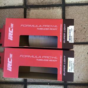 IRC FORMULA PRO HL TUBELESS READY S-LIGHT 700×28Ｃ 2本 未使用の画像1