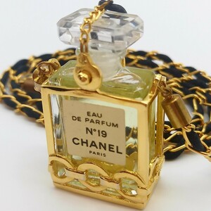 CHANEL Chanel perfume necklace Mini bottle COCO matelasse chain No.19 Gold black PARFUM Vintage here Chanel 