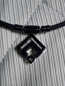 ko Ran toteTAO necklace gloss black limitated model L47 centimeter 