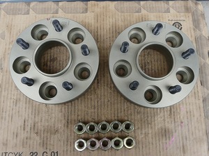 ワイドトレッドスペーサー 30mm Φ67 PCD114.3 real