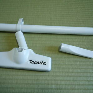 マキタ Makita 18V充電式クリーナー CL182FD  充電器＆バッテリー付 中古動作品の画像8