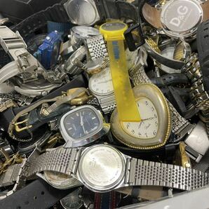 錬C#01 時計 現状品 大量まとめ売り ブランドなど色々 約11kg ジャンクもあり 腕時計 懐中時計 ペンダントウォッチ CASIO CITIZEN 等の画像5