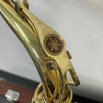 Z御D#92 YAMAHA サックス YAS-32 管楽器 アルトサックス ヤマハ 011699 中古 演奏 吹奏楽 sax ハードケース付 現状品_画像3