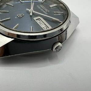 セイコー Seiko キングクオーツ デイデイト 4823-8010-G メンズ クオーツ ブルー文字盤 腕時計 電池切れの画像4