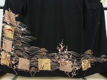 平和屋2■豪華黒留袖　作家物　駒刺繍色紙吉祥飛鶴花松文　金彩　逸品　DAAC6088fe_画像3