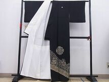 平和屋野田店■豪華黒留袖　花唐草文　金銀彩　逸品　BAAD1539gh_画像3