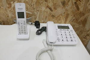 TH05148　Panasonic　VE-GD26-W　KX-FKD404-W　コードレス電話機　子機　通電確認済　動作未確認　現状品