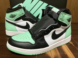 AIR JORDAN 1 RETRO HIGH OG "GREEN GLOW" DZ5485-130 （ホワイト/グリーングロー/ブラック）