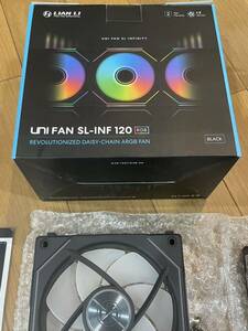 LIANLI リアンリー UNI FAN SL-INF 120 RGB☆dynamic mini ケース専用 Vertical BRkT kit 純正OPT GPU正面向きキット 中古美品 ☆彡