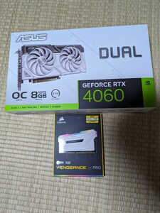 白PC用に　使用期間短いASUS DUAL GeForce RTX 4060 OC コルセア3200RGB PRO 16GBメモリDUAL-RTX4060-O8G-WHITEセット動作確認済み