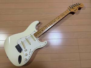FENDER JAPAN STRATOCASTER ST-72 93 год .94 год производства N серийный .... производства крыло сделано в Японии Fender Stratocaster крыло way 