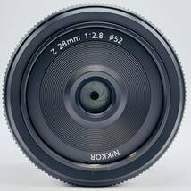 定価約3万円 NIKON NIKKOR Z 28mm f/2.8 ニコン ニッコール 美品 6656 1円出品 ミラーレス一眼 単焦点レンズ カメラ 趣味 高級 おもしろい_画像2