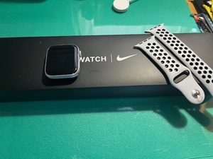  super ultimate beautiful goods Apple watch Nike SE 44mm rechargeable Raver smart watch extra attaching 