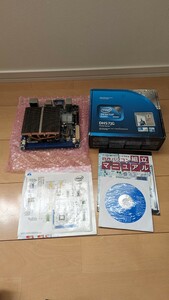 Mini-ITX Intel DH57JG, Core i5−650 セット