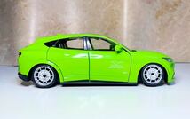 1／24 Ford Mustang Mach‐E　フォード マスタング ジャンク_画像4