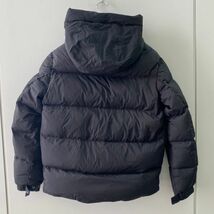 H327-K48-625 MONCLER モンクレール ダウンジャケット TG3 メンズ アウター 黒 ブラック アパレル ファッション ③_画像2