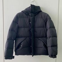 H327-K48-625 MONCLER モンクレール ダウンジャケット TG3 メンズ アウター 黒 ブラック アパレル ファッション ③_画像1